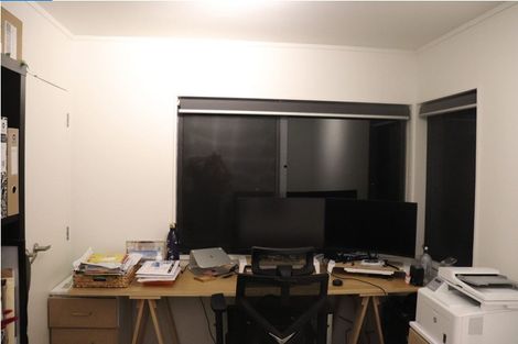 Photo of property in 1/2 Fernlea Rise, Bayview, Auckland, 0629