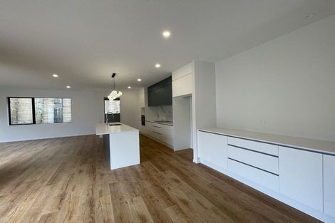 Photo of property in 5 Wallis Lane, Orewa, 0931