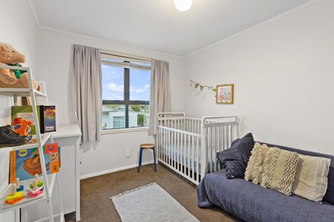 Photo of property in 6 Claridge Street, Glen Eden, Auckland, 0602
