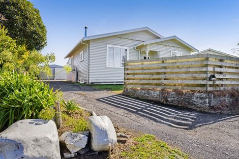 Photo of property in 15 High Street, Eltham, 4322