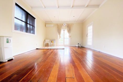 Photo of property in 1 Camden Road, Sandringham, Auckland, 1025