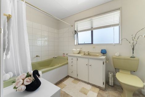 Photo of property in 8a Lanes Road, Bridge Hill, Alexandra, 9320