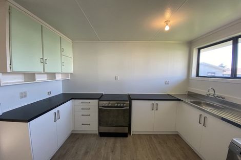 Photo of property in 20 Hamua Place, Waitara, 4320