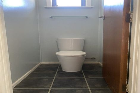 Photo of property in 30 Fernaig Street, Papakura, 2110