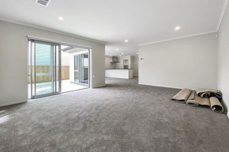 Photo of property in 147 Amesbury Drive, Churton Park, Wellington, 6037