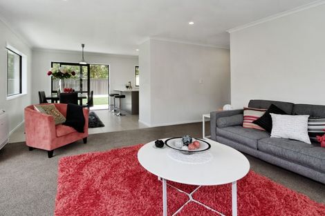 Photo of property in 495a West Coast Road, Glen Eden, Auckland, 0602