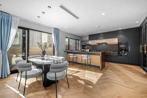 Photo of property in 3a Westbourne Road, Murrays Bay, Auckland, 0630