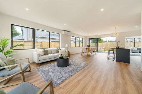 Photo of property in 47b Heretaunga Square, Silverstream, Upper Hutt, 5019