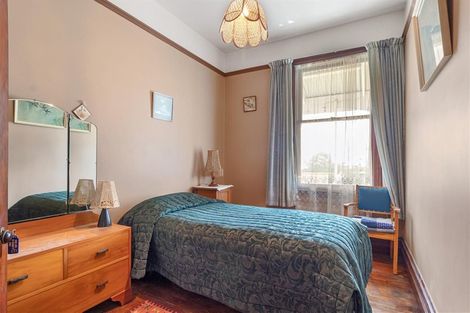 Photo of property in 100 Shearman Street, Waimate, 7924