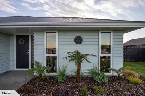 Photo of property in 21 Stoneleigh Drive, Solway, Masterton, 5810