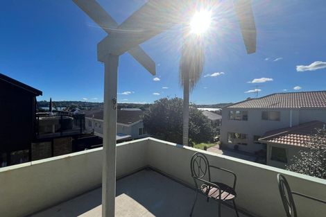 Photo of property in 2/10 Nadine Place, Mangere Bridge, Auckland, 2022