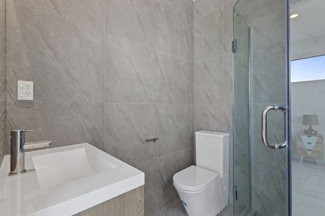 Photo of property in 34 Waihou Crescent, Albany Heights, Auckland, 0632