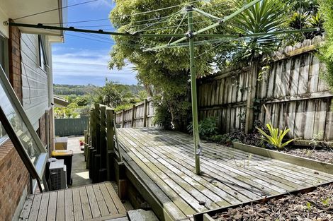 Photo of property in 25 Chadlington Avenue, Henderson, Auckland, 0612