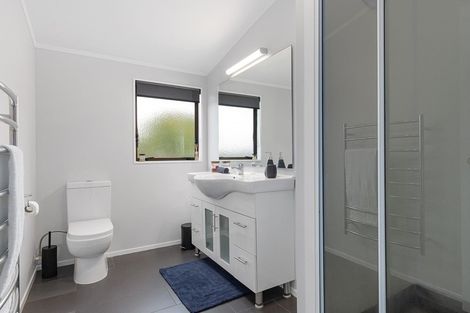 Photo of property in 12 Houhere Place, Pukete, Hamilton, 3200