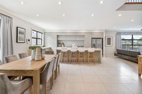 Photo of property in 4 Montrose Terrace, Mairangi Bay, Auckland, 0630