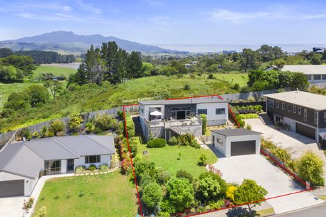 Photo of property in 7 Puka Place, Raglan, 3225