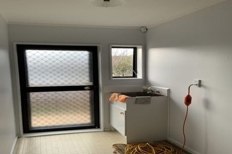 Photo of property in 6/3195 Great North Road, New Lynn, Auckland, 0600