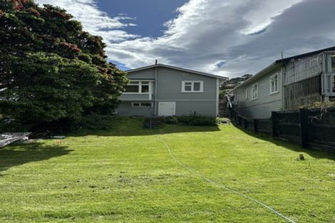 Photo of property in 71 Queens Drive, Lyall Bay, Wellington, 6022
