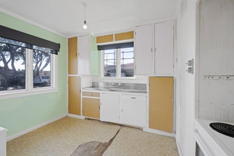 Photo of property in 359 Saint Aubyn Street, Moturoa, New Plymouth, 4310