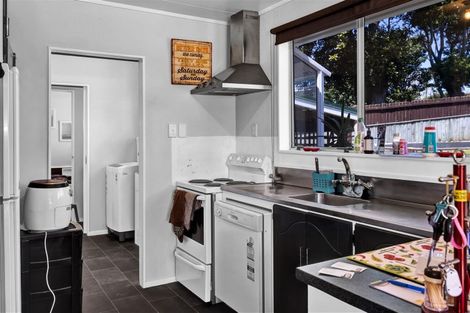 Photo of property in 48 Sole Avenue, Bell Block, New Plymouth, 4312