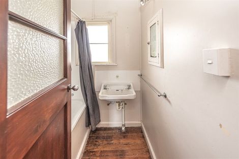 Photo of property in 63 Selwyn Crescent, College Estate, Whanganui, 4500