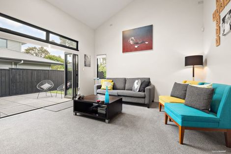 Photo of property in 48a Picasso Drive, West Harbour, Auckland, 0618