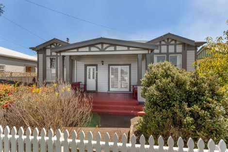 Photo of property in 15 Mason Terrace, Gonville, Whanganui, 4501
