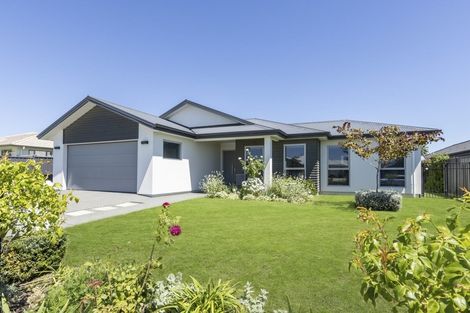 Photo of property in 44 Whakatomo Place, Havelock North, 4130