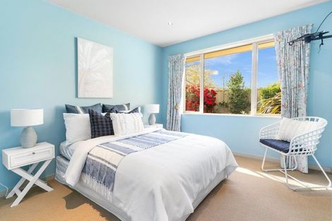 Photo of property in 12 Windsor Court, Rangiora, 7400