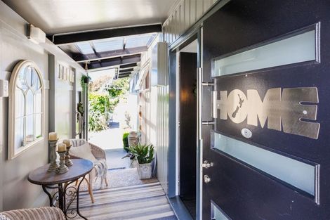 Photo of property in 7 Dampier Avenue, Awapuni, Palmerston North, 4412