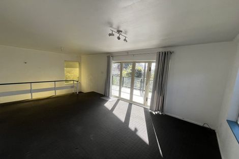 Photo of property in 50 Colwill Road, Massey, Auckland, 0614