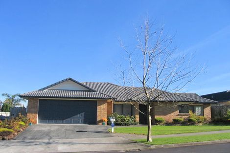 Photo of property in 23 Dairyland Drive, East Tamaki Heights, Auckland, 2016