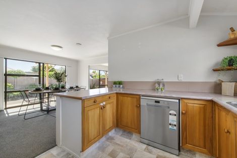 Photo of property in 1 Pandora Place, Welcome Bay, Tauranga, 3112