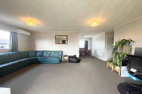 Photo of property in 1/10 Miriam Corban Heights, Henderson, Auckland, 0612