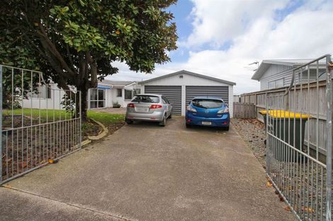 Photo of property in 23 Torkar Road, Clarks Beach, 2122