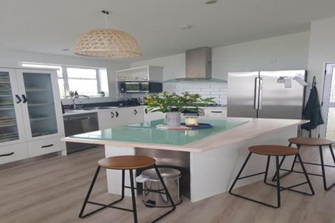 Photo of property in 3 Kipling Drive, Whalers Gate, New Plymouth, 4310