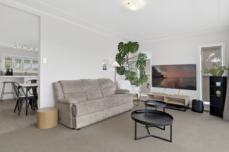 Photo of property in 74 Queen Road, Bellevue, Tauranga, 3110