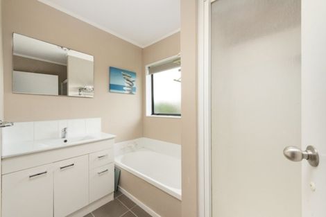 Photo of property in 315 Gravatt Road, Papamoa Beach, Papamoa, 3118