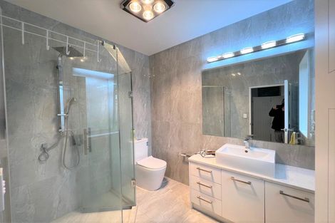 Photo of property in 14a Domain Road, Weymouth, Auckland, 2103