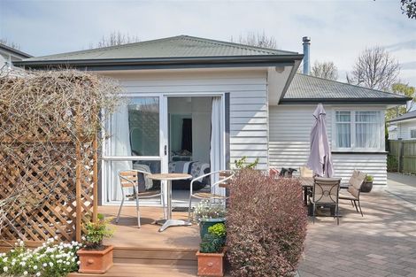 Photo of property in 16 Norfolk Street, St Albans, Christchurch, 8052