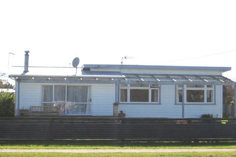 Photo of property in 15 Seabury Avenue, Foxton Beach, Foxton, 4815