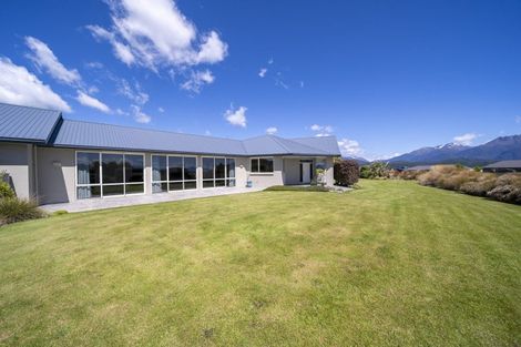 Photo of property in 56 Hawea Place, Te Anau, 9600