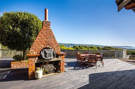 Photo of property in 16 Kahurangi Heights, Aotea, Porirua, 5024