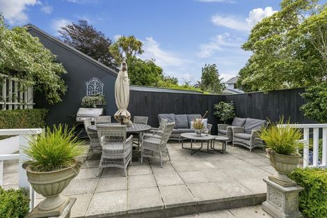 Photo of property in 46 Wai-iti Crescent, Woburn, Lower Hutt, 5010