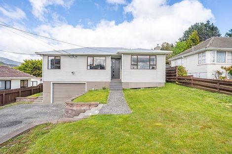 Photo of property in 17 Mcgowan Road, Wainuiomata, Lower Hutt, 5014