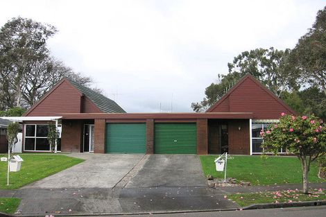 Photo of property in 15 Seaton Court, Hokowhitu, Palmerston North, 4410