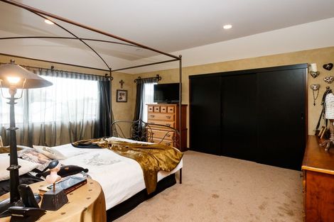 Photo of property in 7 Summerhays Street, Terrace End, Palmerston North, 4410