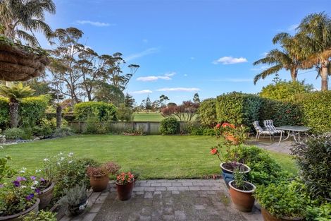 Photo of property in 42 Maygrove Drive, Orewa, 0931