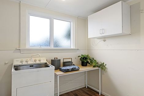 Photo of property in 33 Sylvan Street, Hillmorton, Christchurch, 8024