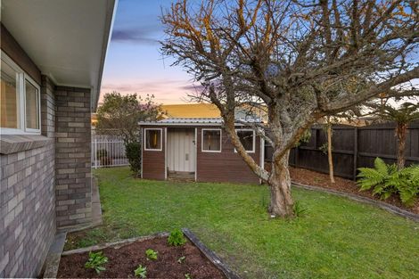 Photo of property in 12 Suncrest Drive, West Harbour, Auckland, 0618